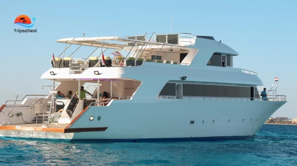 Hurghada: Private Boat Full-Day Snorkeling Trip With Lunch